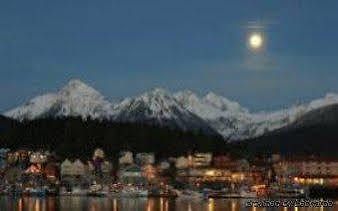 Totem Square Hotel And Marina Sitka Exterior photo